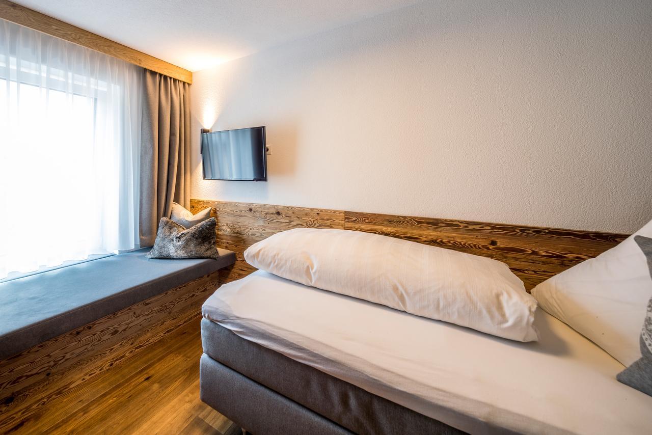 Post Hotel Paznaun See Buitenkant foto