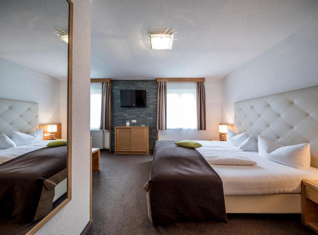 Post Hotel Paznaun See Buitenkant foto